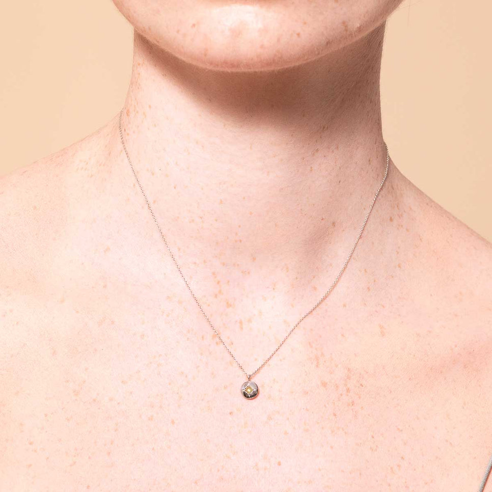 August Peridot - August Peridot Birthstone Necklace in Solid White Gold - Pendant Necklace - Astrid & Miyu