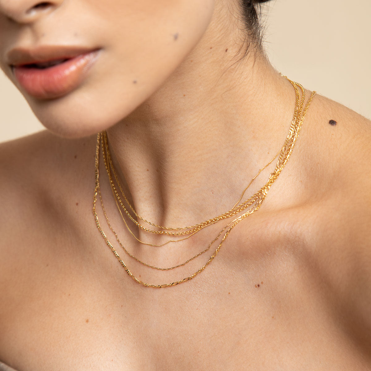 Gold Necklaces - Soho Story Chain Necklace in Solid Gold - Bespoke - Astrid & Miyu