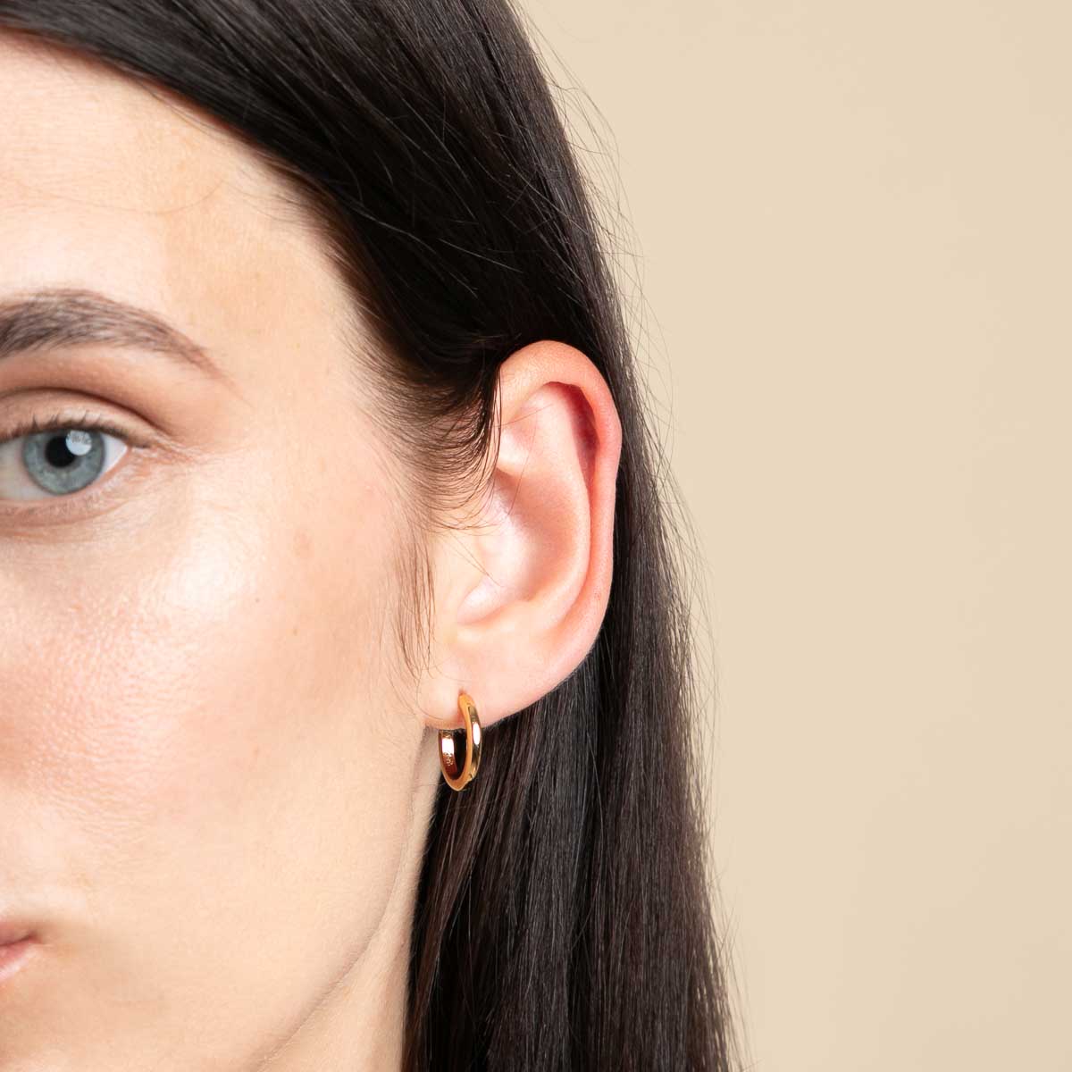 18k Gold Plated Jewellery - Essential Small Hoops in Gold - Hoop Earrings - Astrid & Miyu