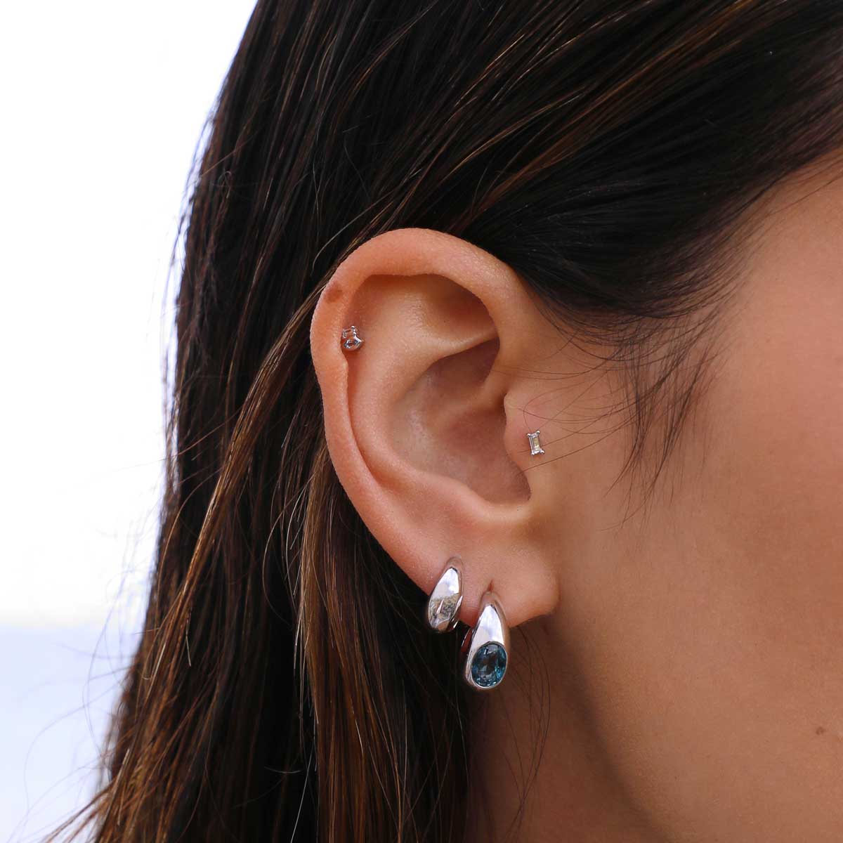 Dome Huggies in Silver