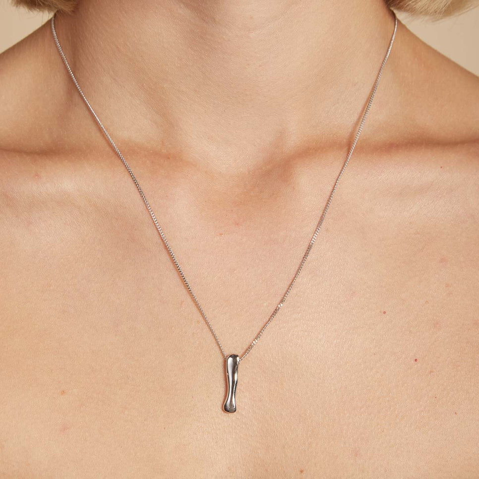 Necklaces & Bracelets - I Initial Bold Pendant Necklace in Silver - Pendant Necklace - Astrid & Miyu