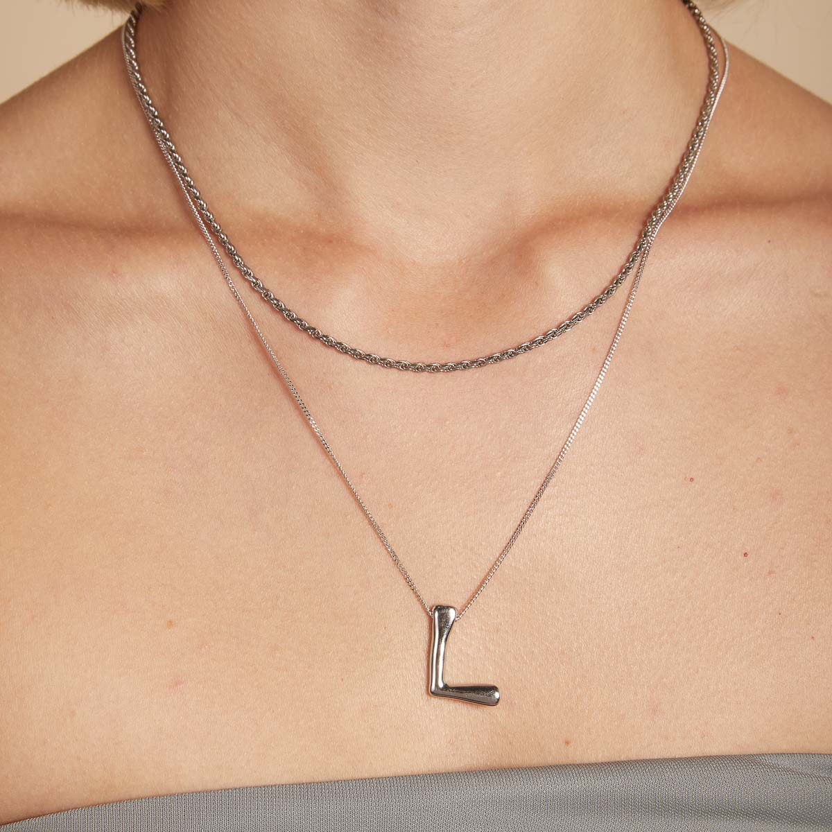 L Initial Bold Pendant Necklace in Silver