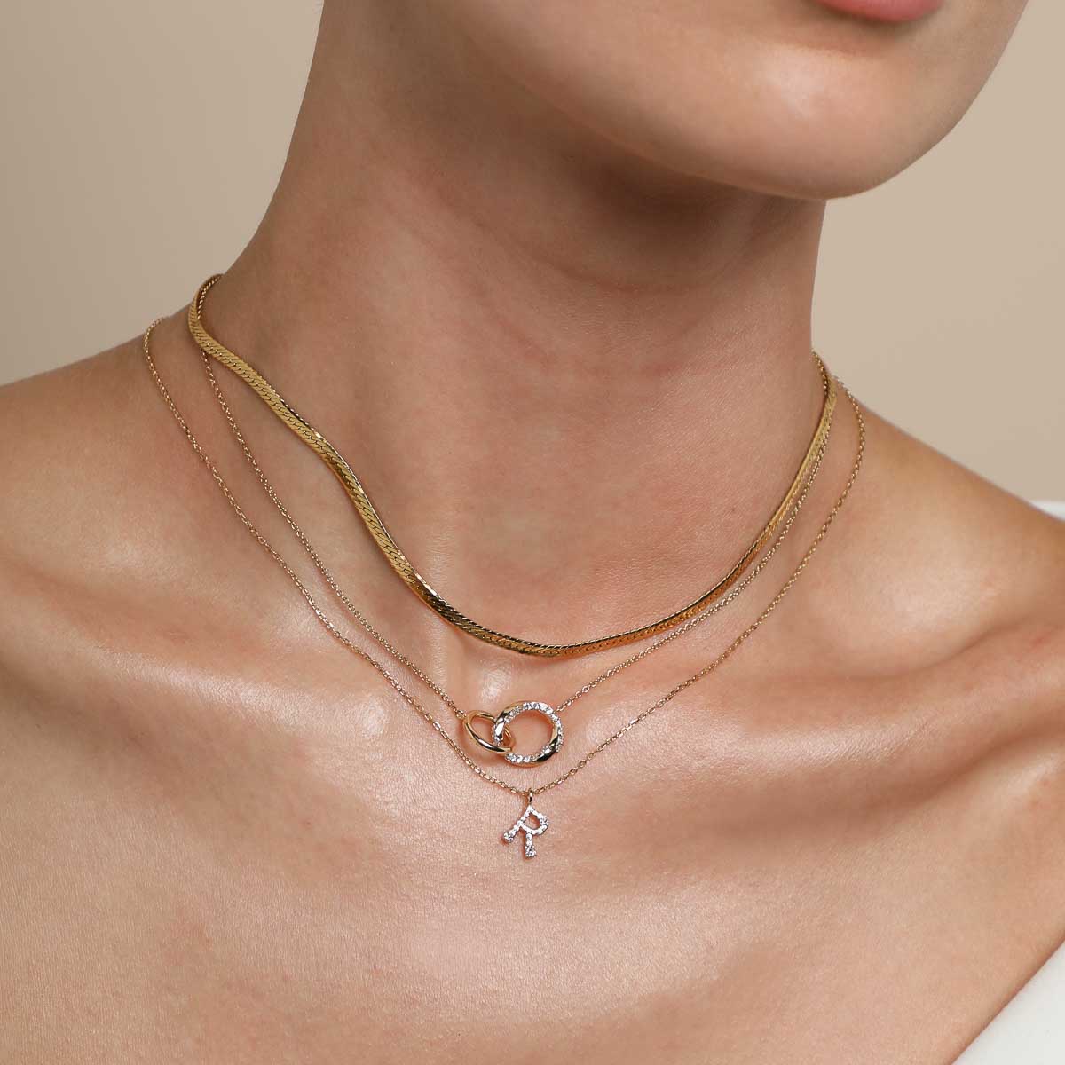 R Initial Pavé Pendant Necklace in Gold