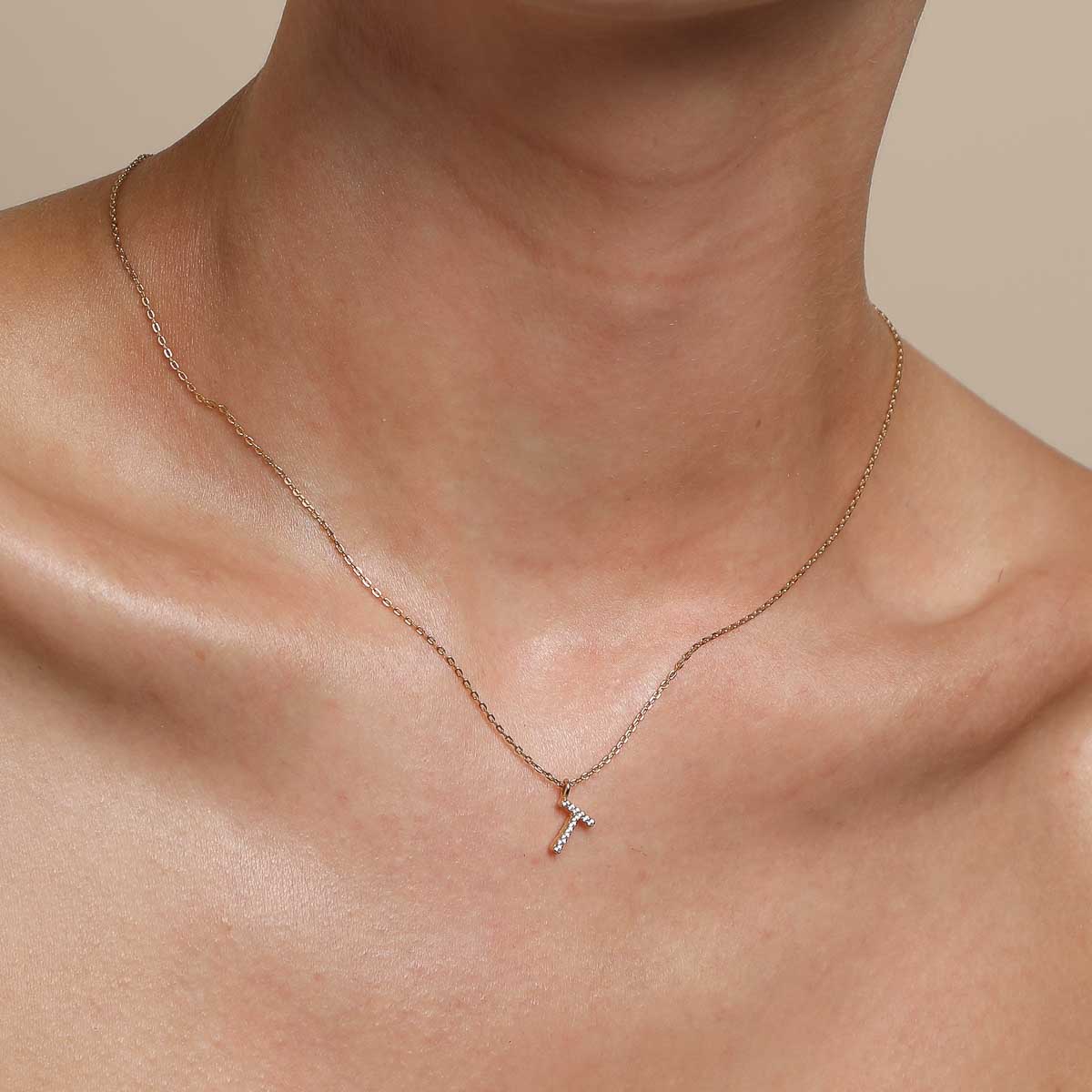 T Initial Pavé Pendant Necklace in Gold