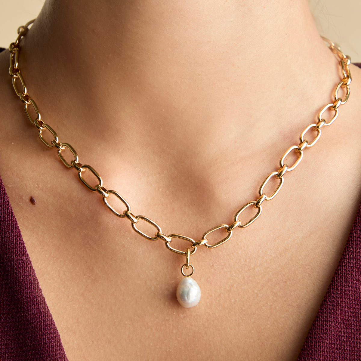 Grey Pearl Clip Charm in Gold