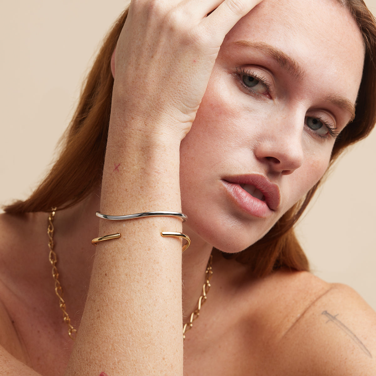 Infinite Cuff in Gold