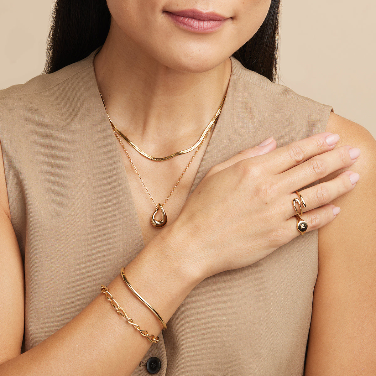 Infinite Cuff in Gold