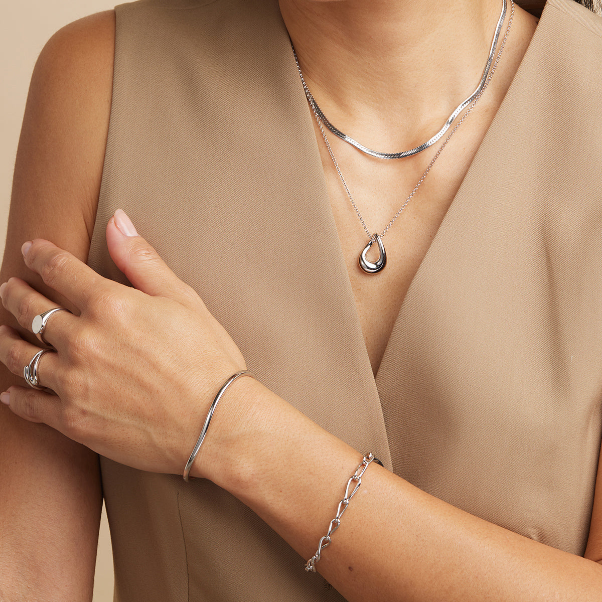Infinite Cuff in Silver