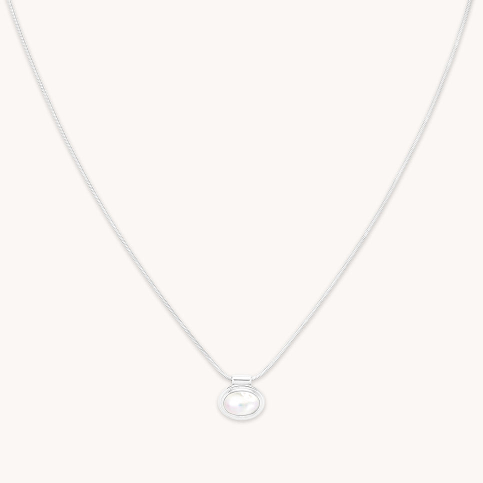 Mother of Pearl Pendant Necklace in Silver