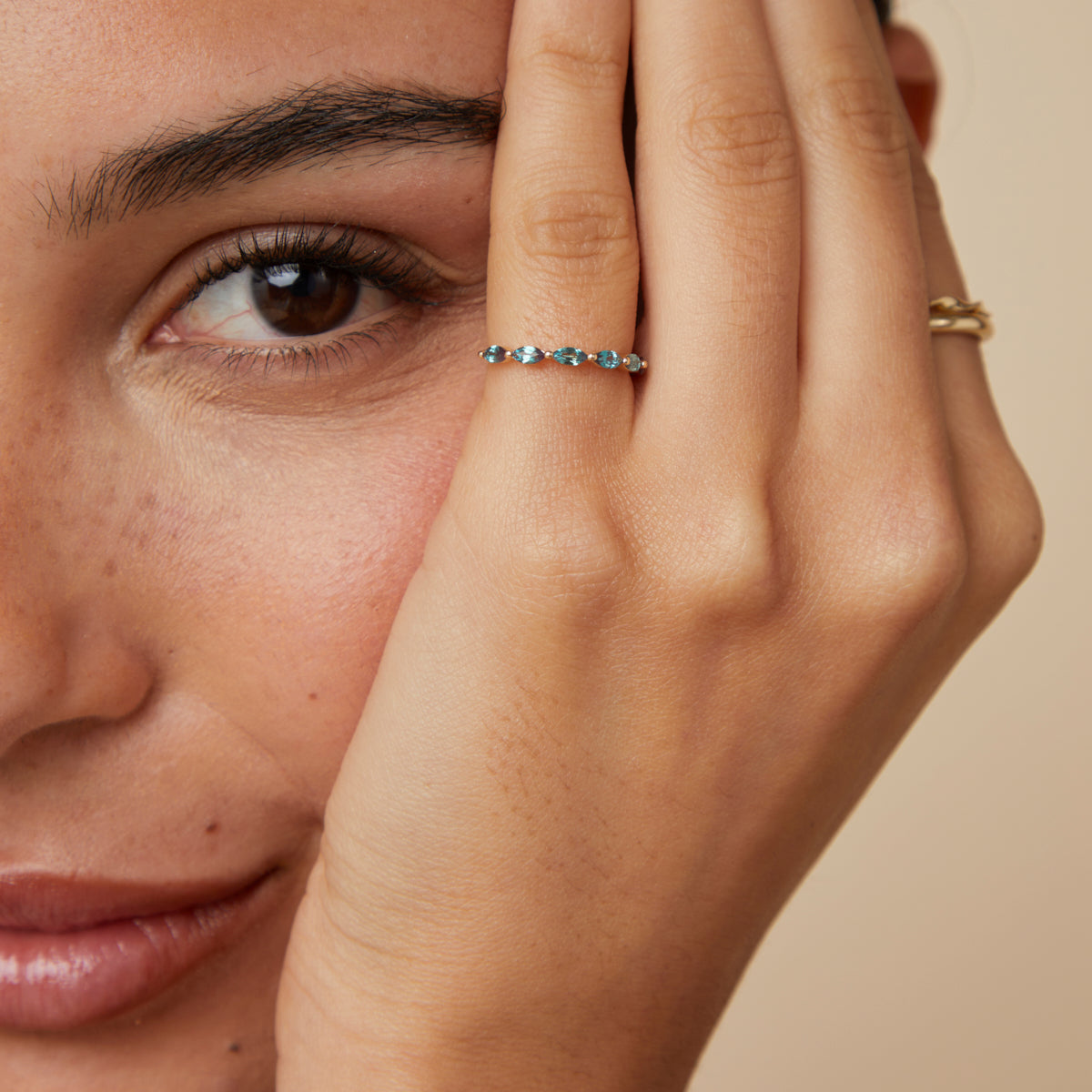 Alexandrite Marquise Band Ring in Solid Gold