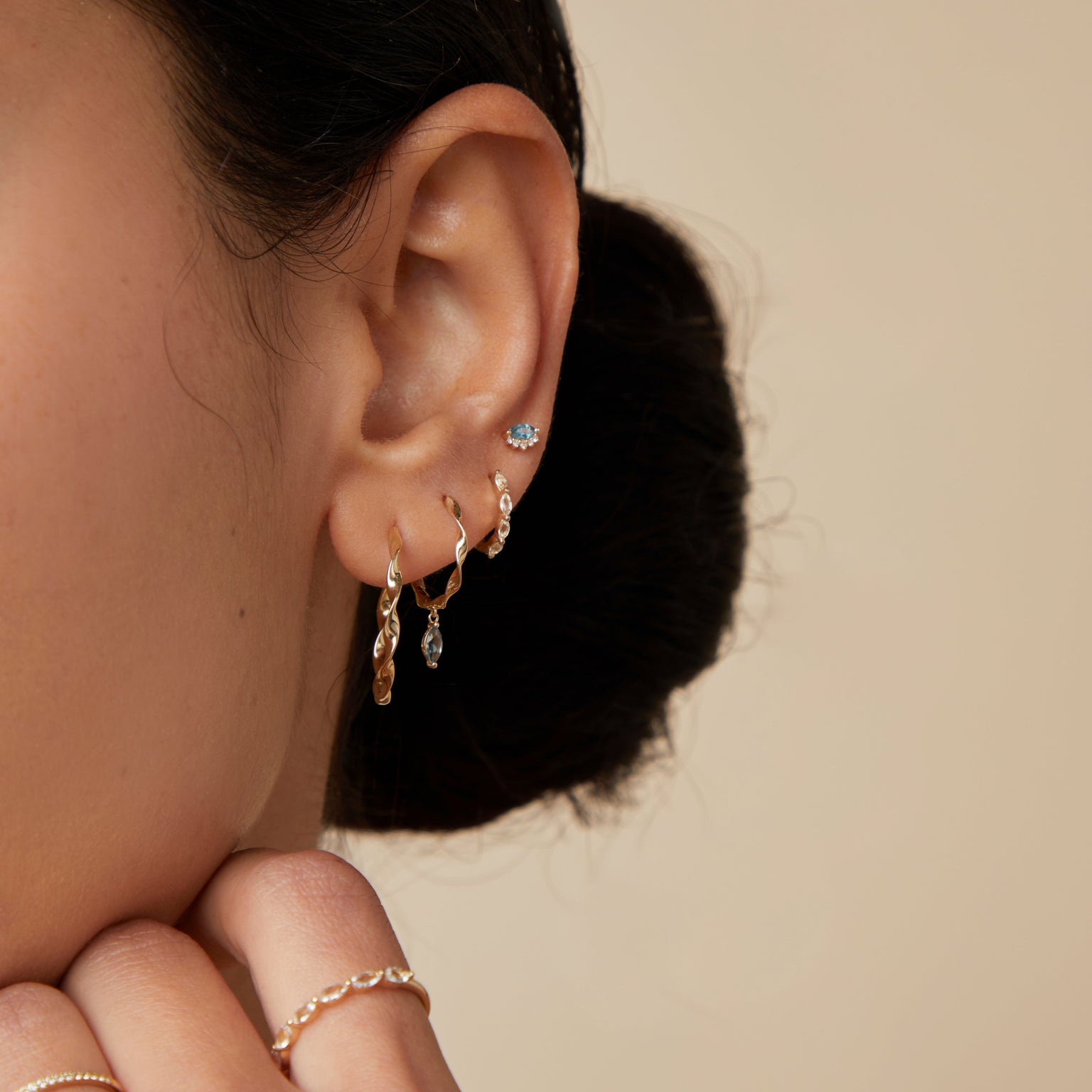 Twist Large Hoops in Solid Gold