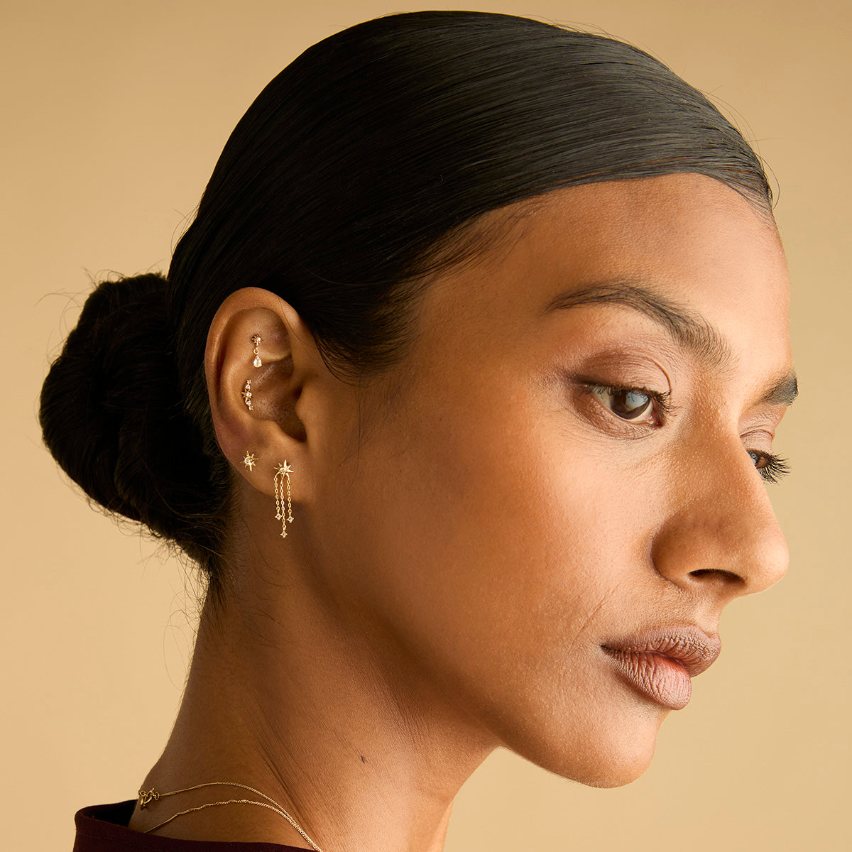 Flat Back Labret Studs - Star Curved Piercing Stud in Solid Gold - Piercing Studs - Astrid & Miyu