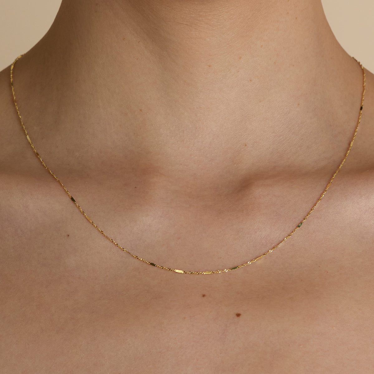 Astrid Chain Necklace in Solid Gold
