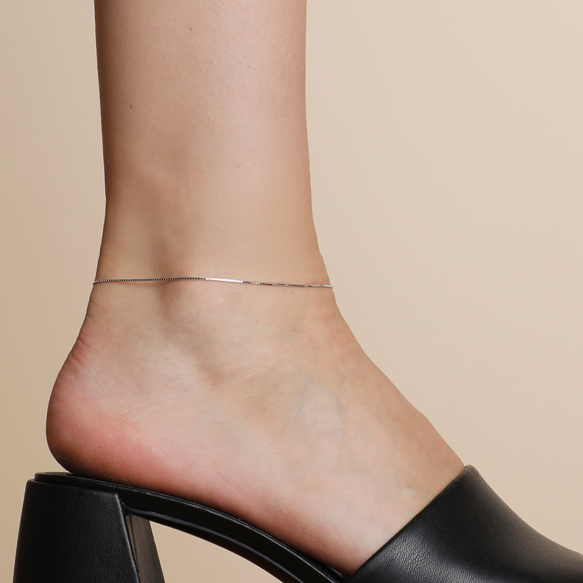 Shoreditch Chain Anklet in Solid White Gold-Astrid & Miyu