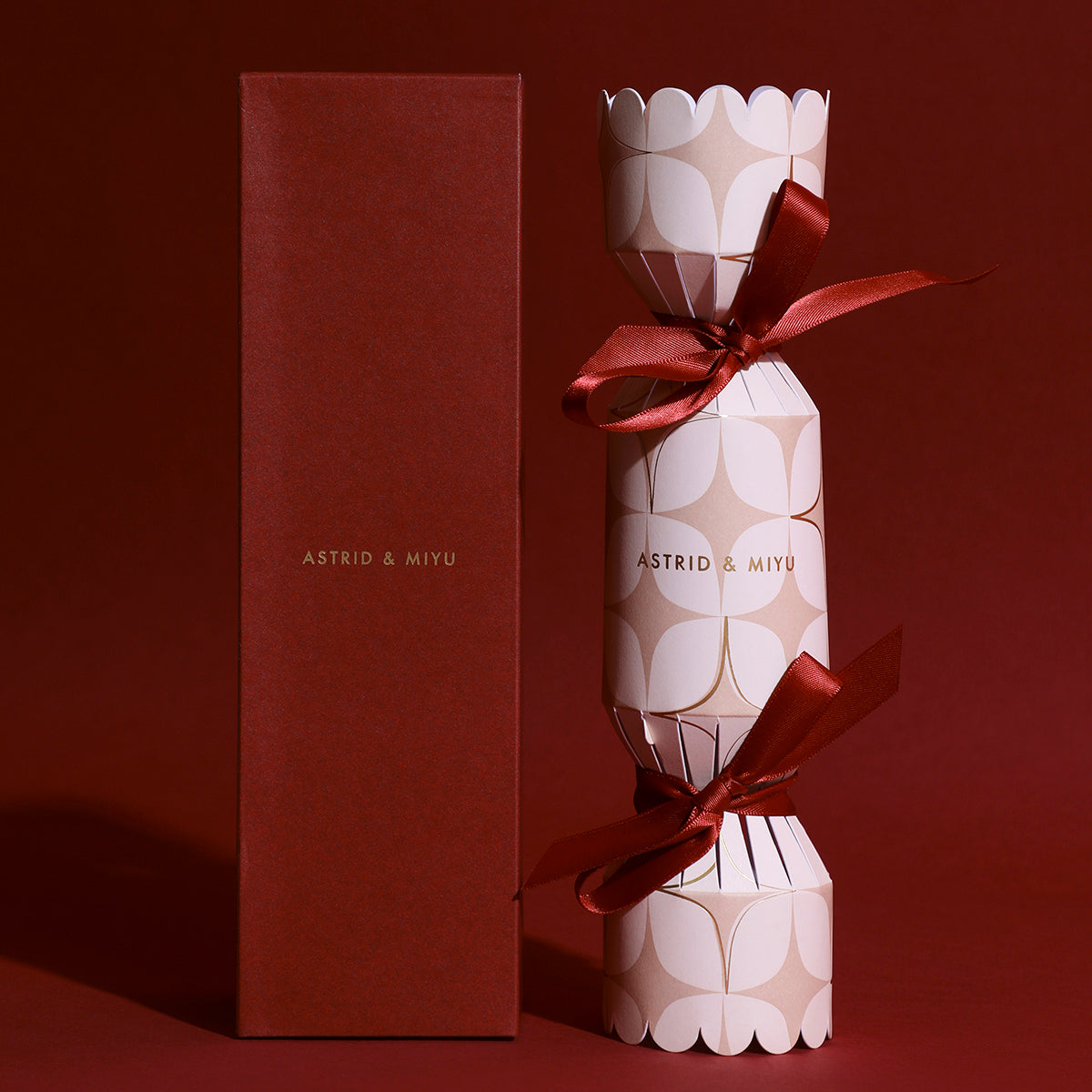 Star Trail Studs Cracker in Gold