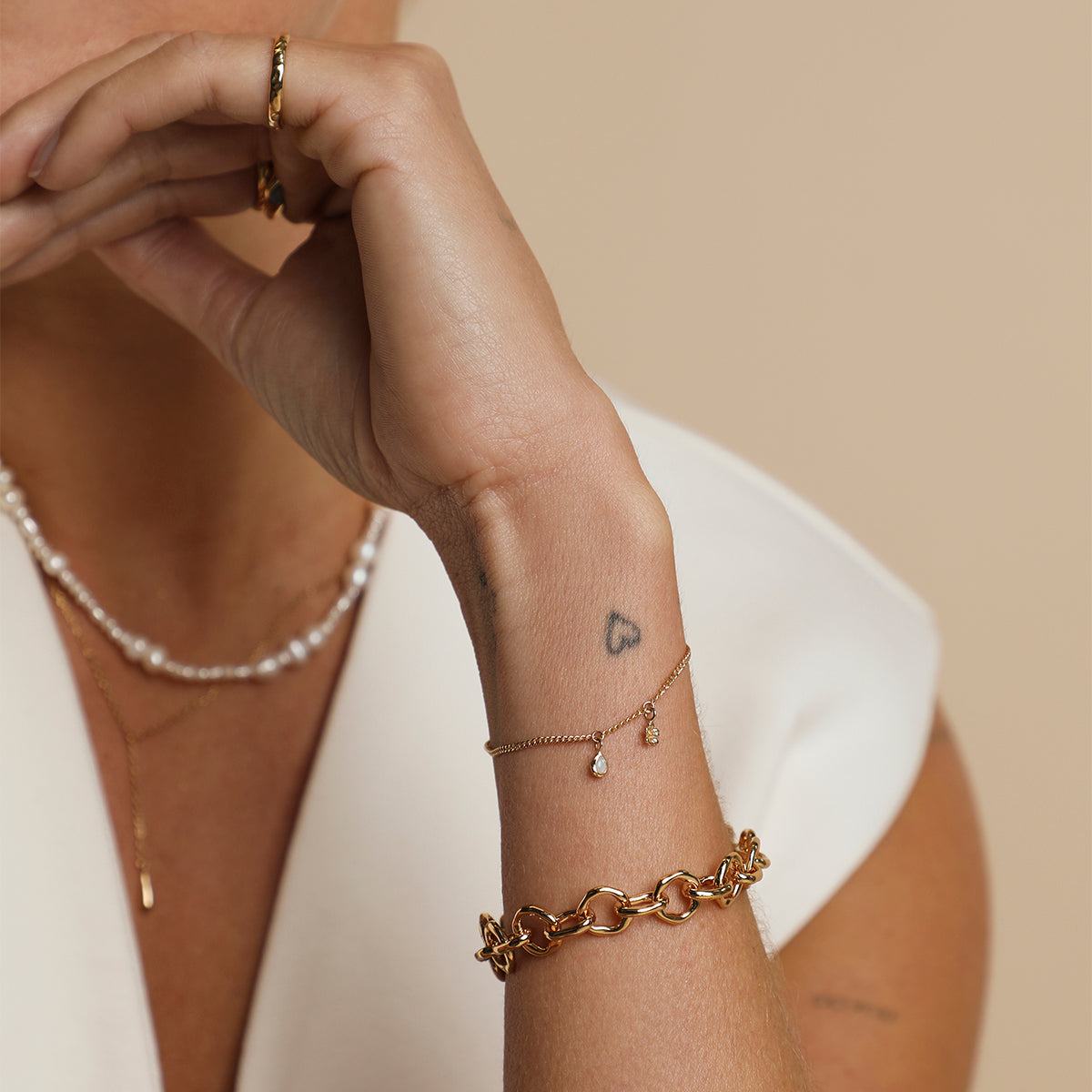 Flower Charm 9k Gold