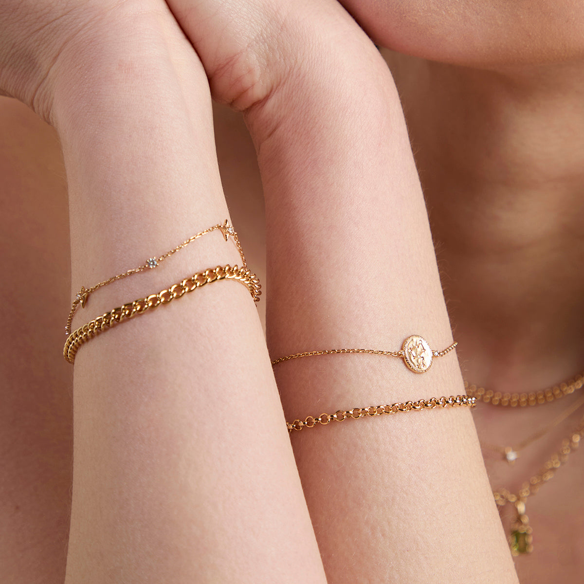 Bold Essential Curb Chain Bracelet in Gold