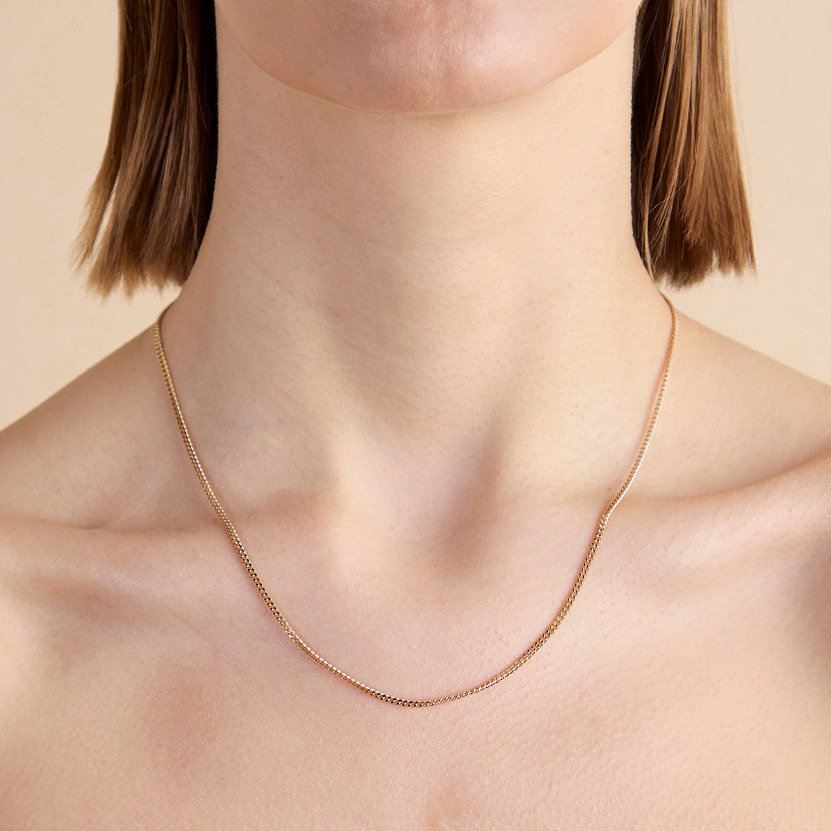 Essential Curb Chain Necklace in Gold