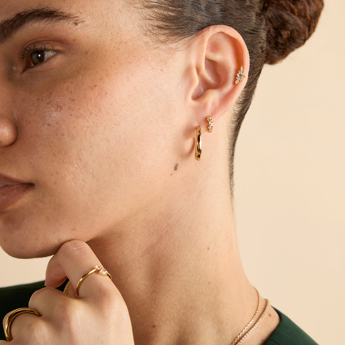 Yellow Cluster Titanium Piercing Stud in Gold