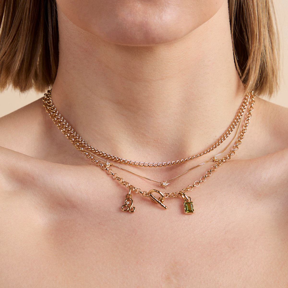T-Bar Chain Necklace in Gold