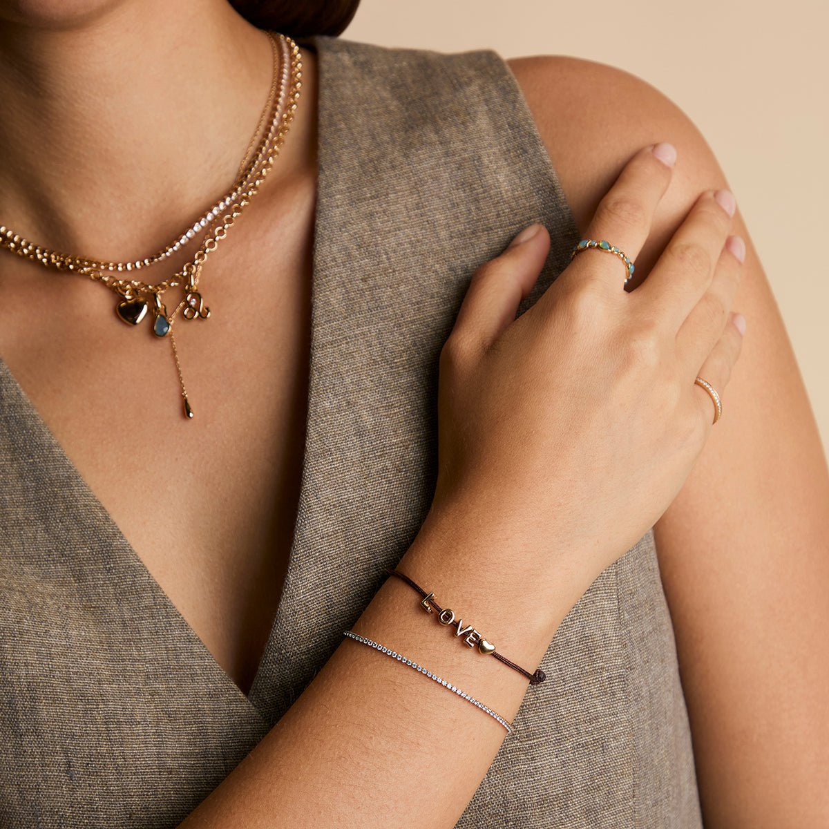O Initial Click Charm in Solid Gold