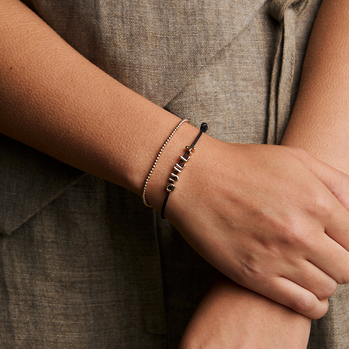 Q Initial Click Charm in Solid Gold-Astrid & Miyu