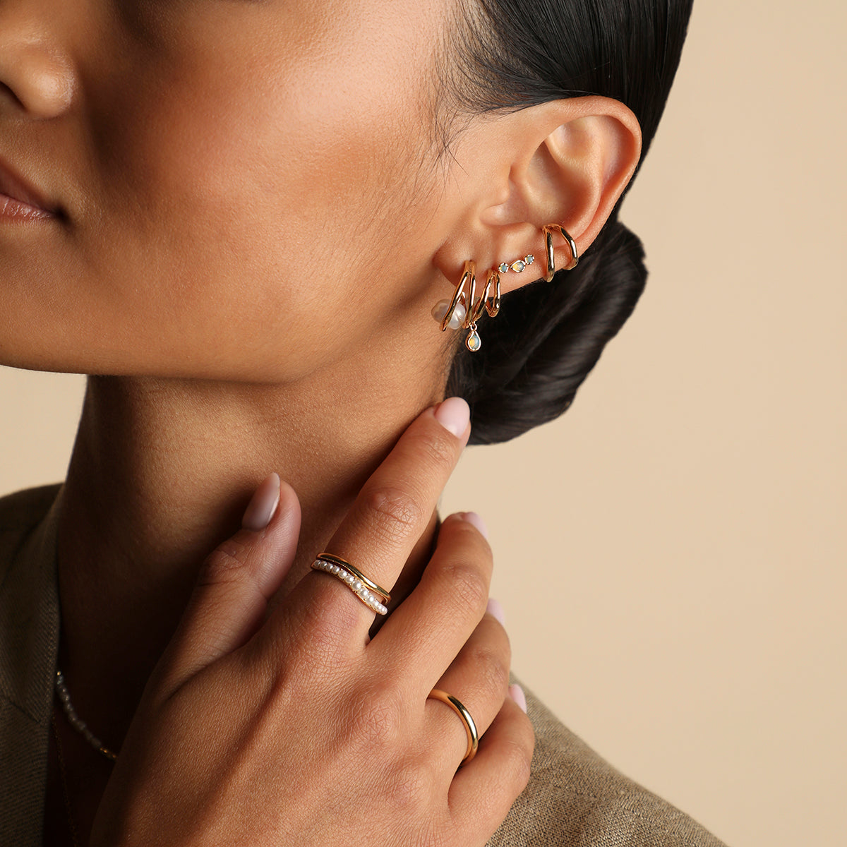 Molten Illusion Ear Cuff in Gold