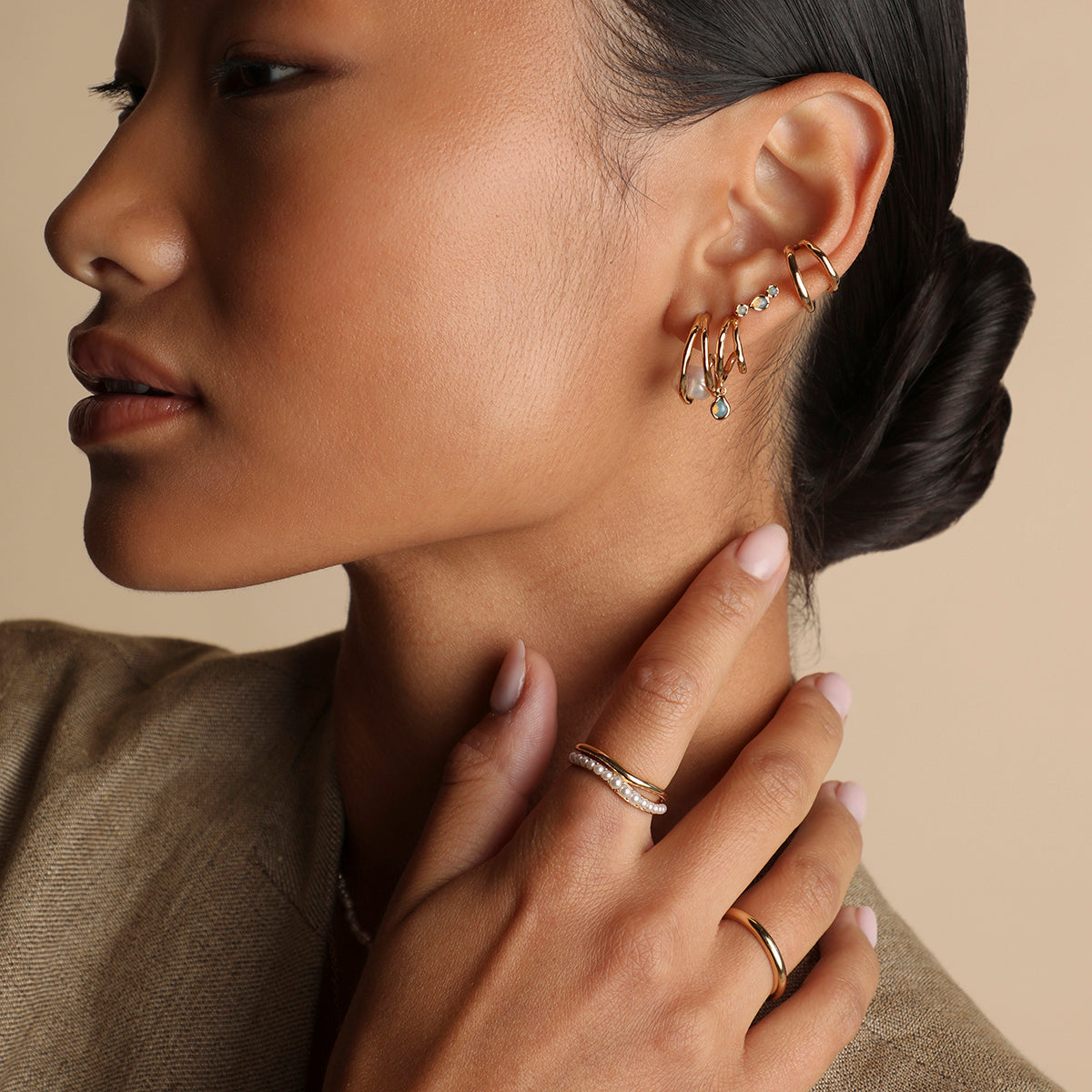 Molten Illusion Ear Cuff in Gold