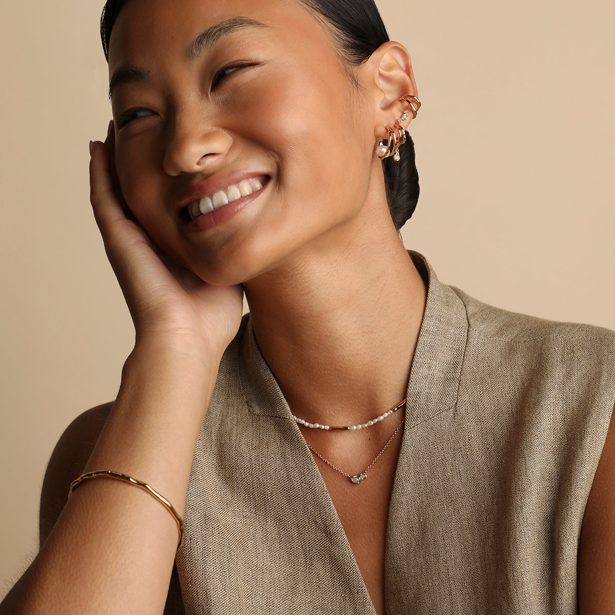 Molten Illusion Ear Cuff in Gold