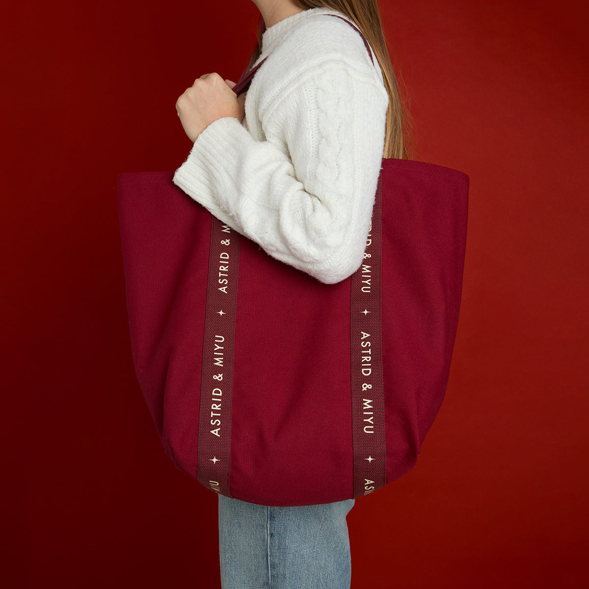 Astrid & Miyu Tote Bag in Red-Astrid & Miyu