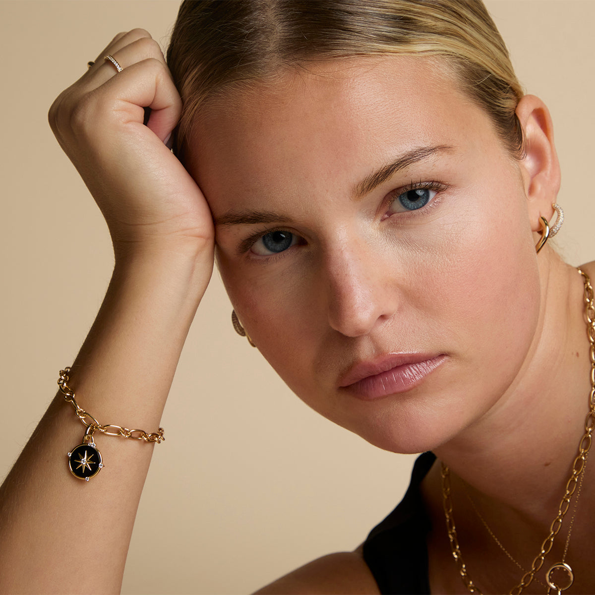 Black Star Clip Charm in Gold-Astrid & Miyu