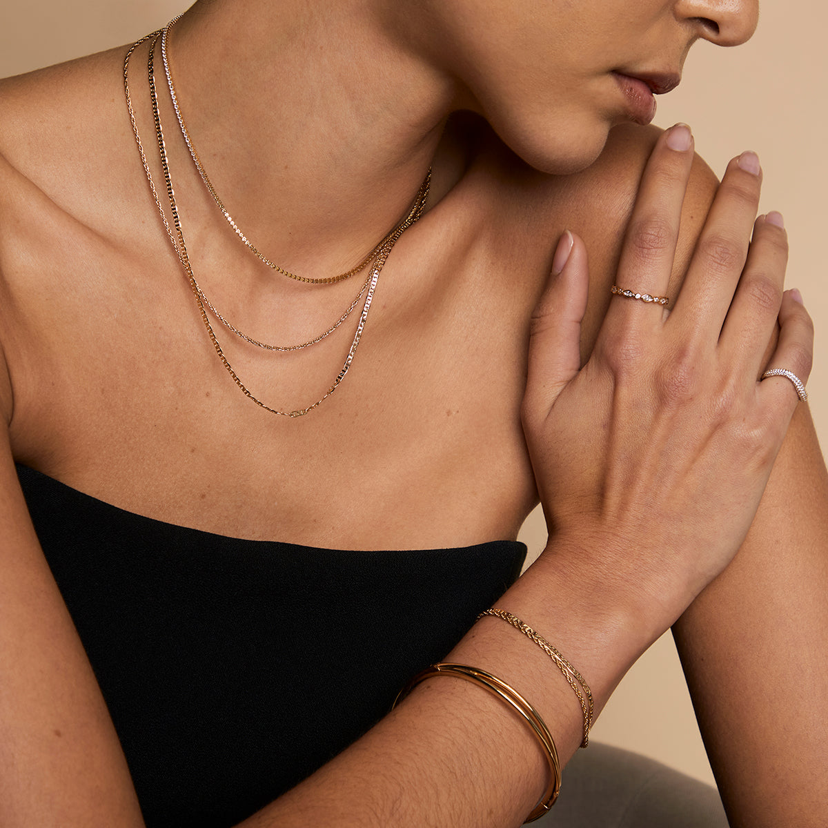 Crossover Illusion Bangle in Gold