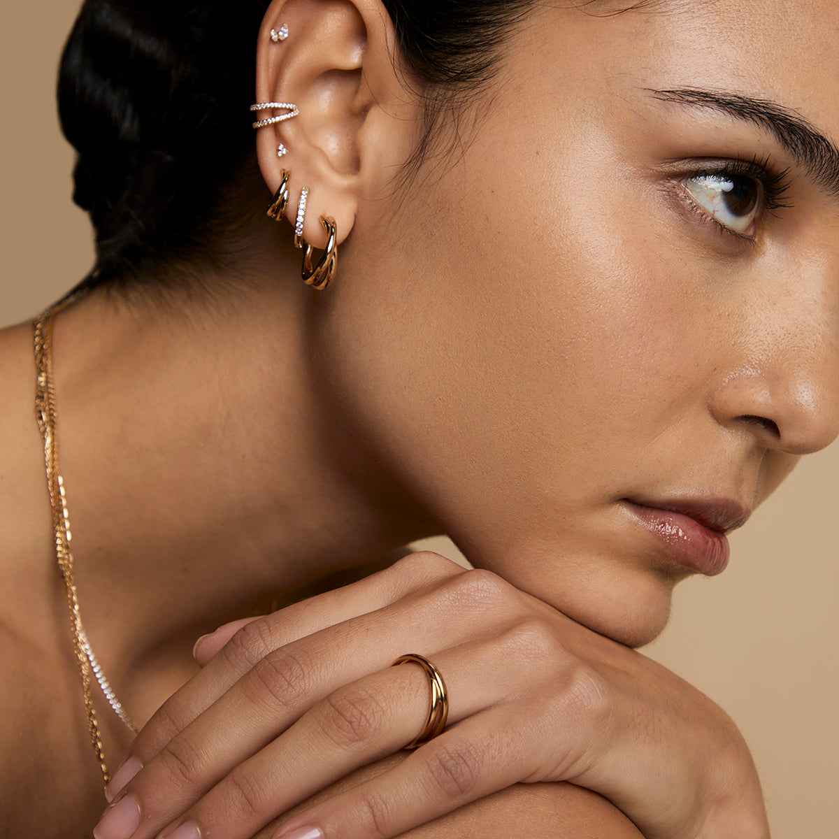 Crossover Illusion Band Ring in Gold