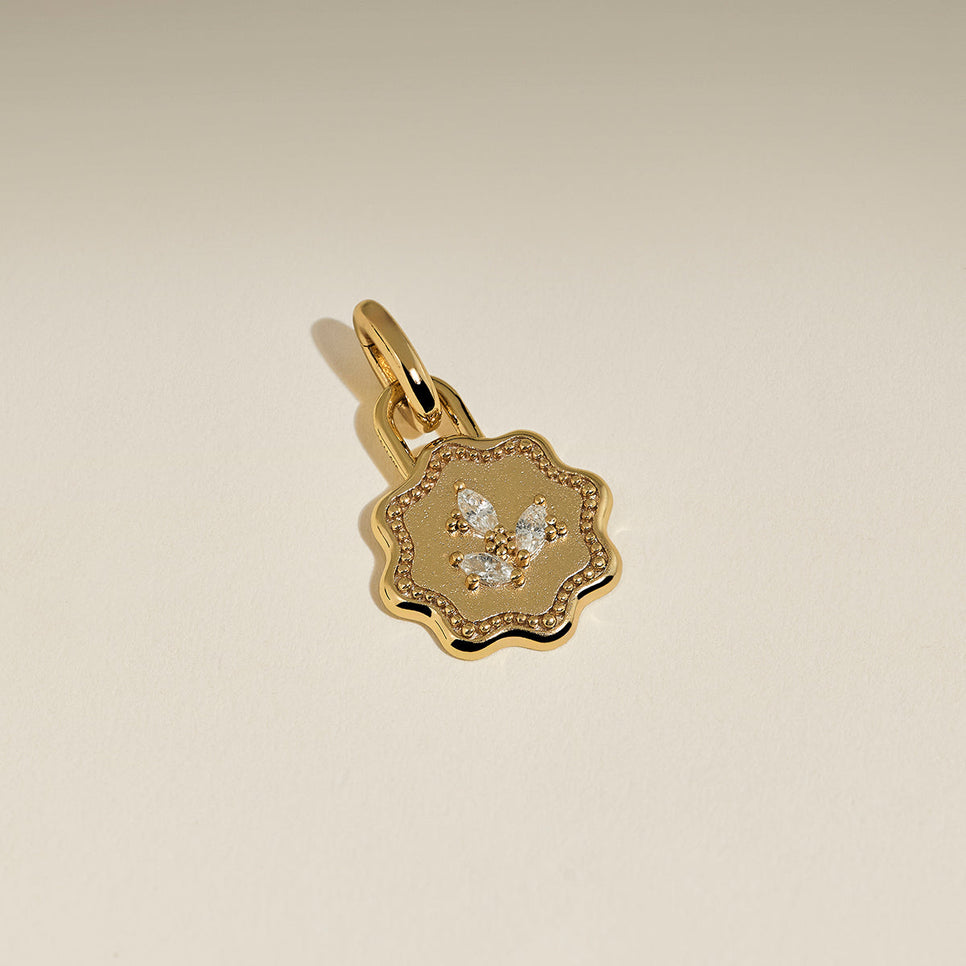 Scalloped Coin Clip Charm in Gold-Astrid & Miyu