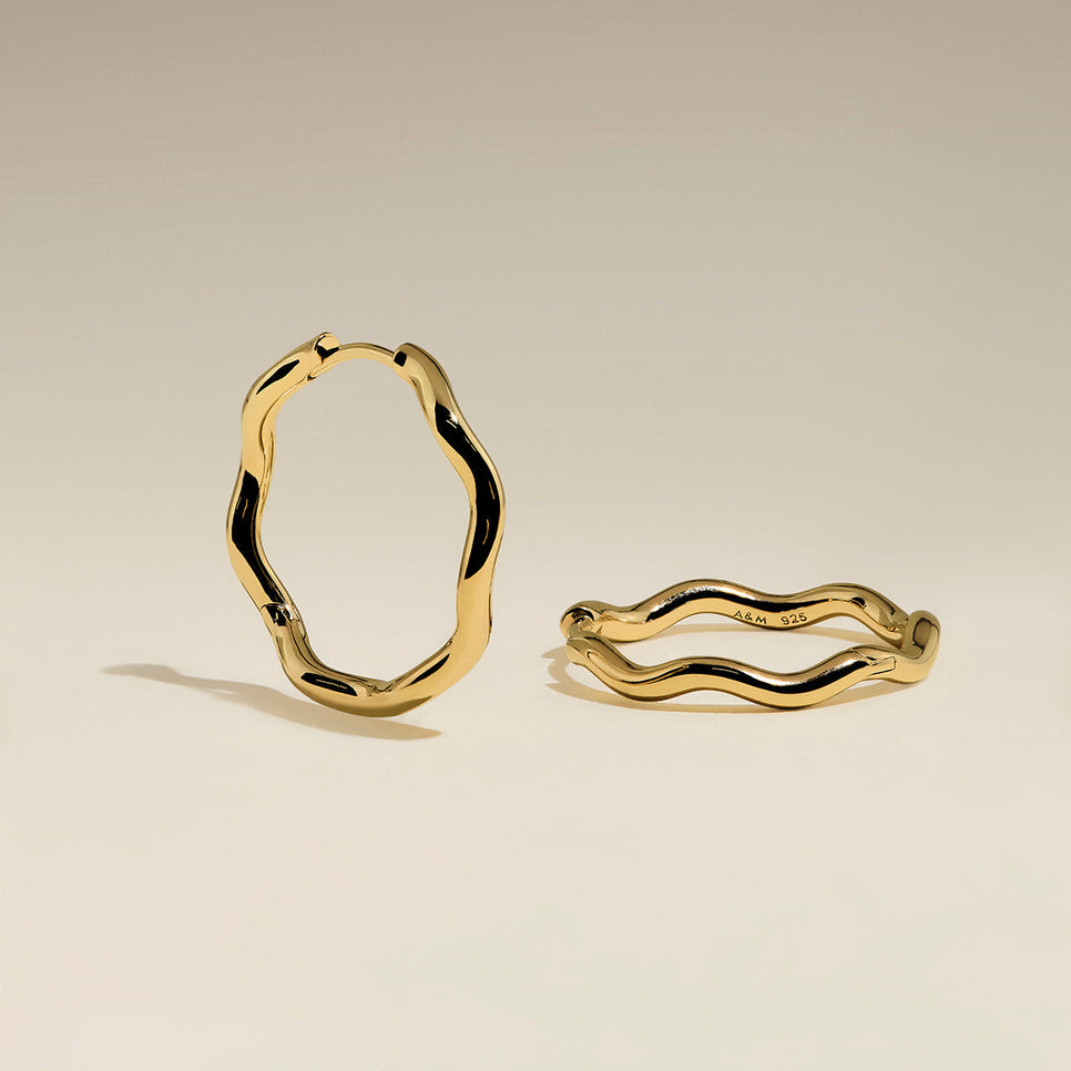 Scalloped Large Hoops in Gold-Astrid & Miyu