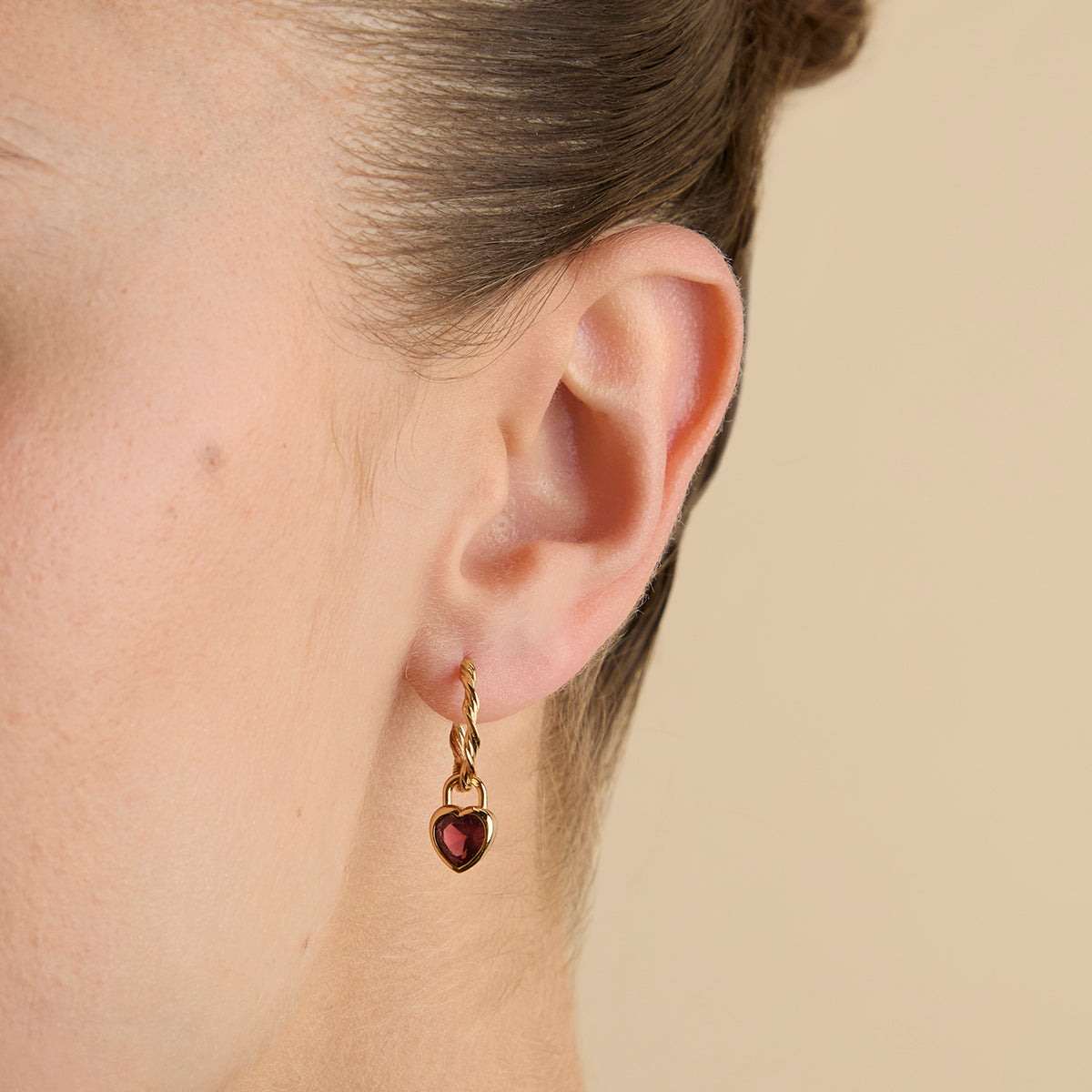 Red Heart Clip Charm in Gold