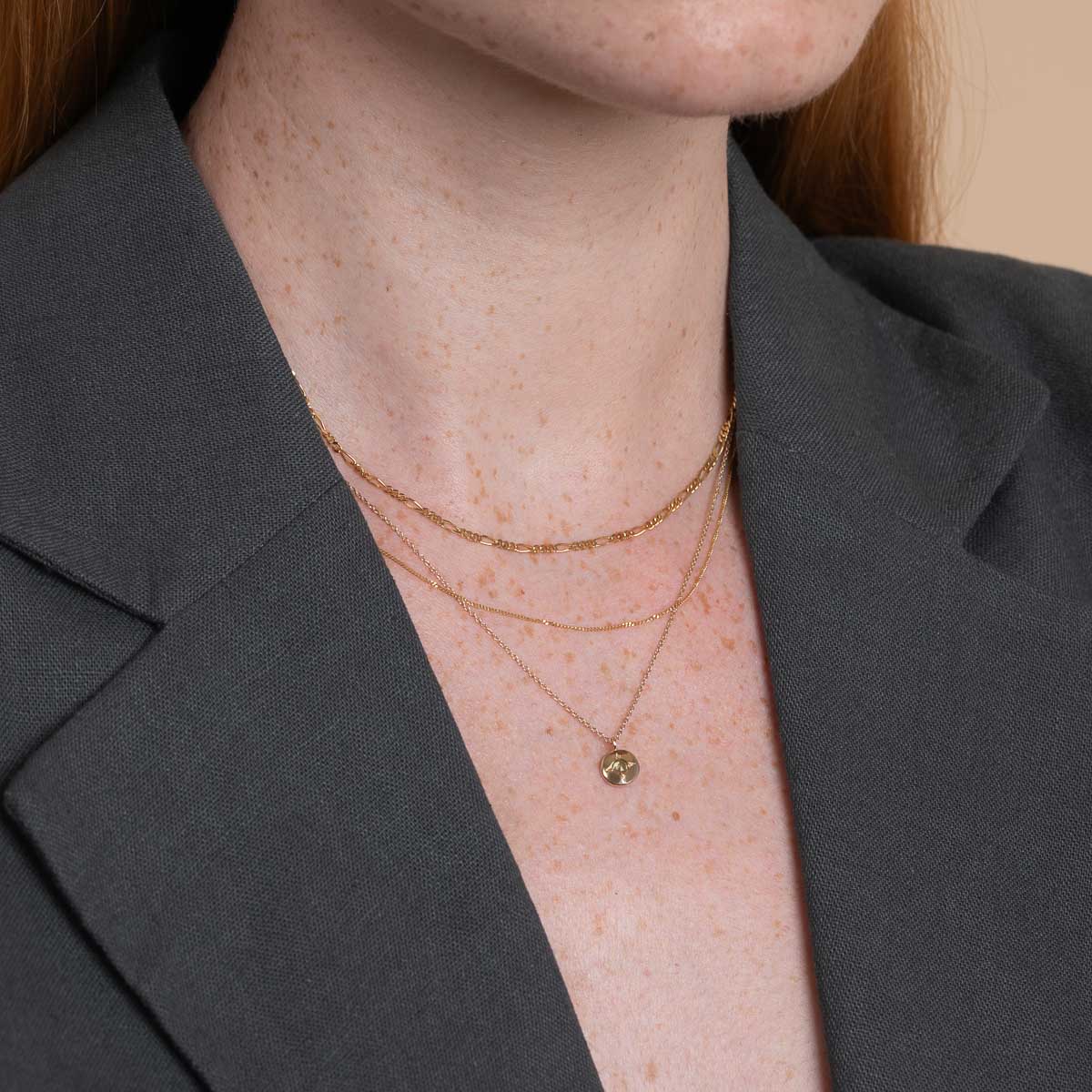 August Peridot - August Peridot Birthstone Necklace in Solid Gold - Pendant Necklace - Astrid & Miyu