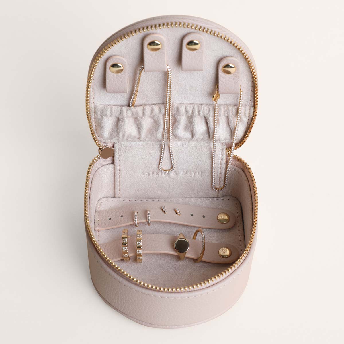 Leather Travel Jewelry Box in Fawn Sand