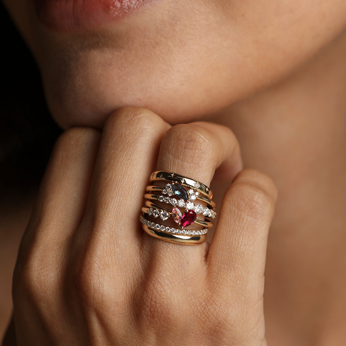 Astrid et Miyu Milestone Ring in Solid Gold