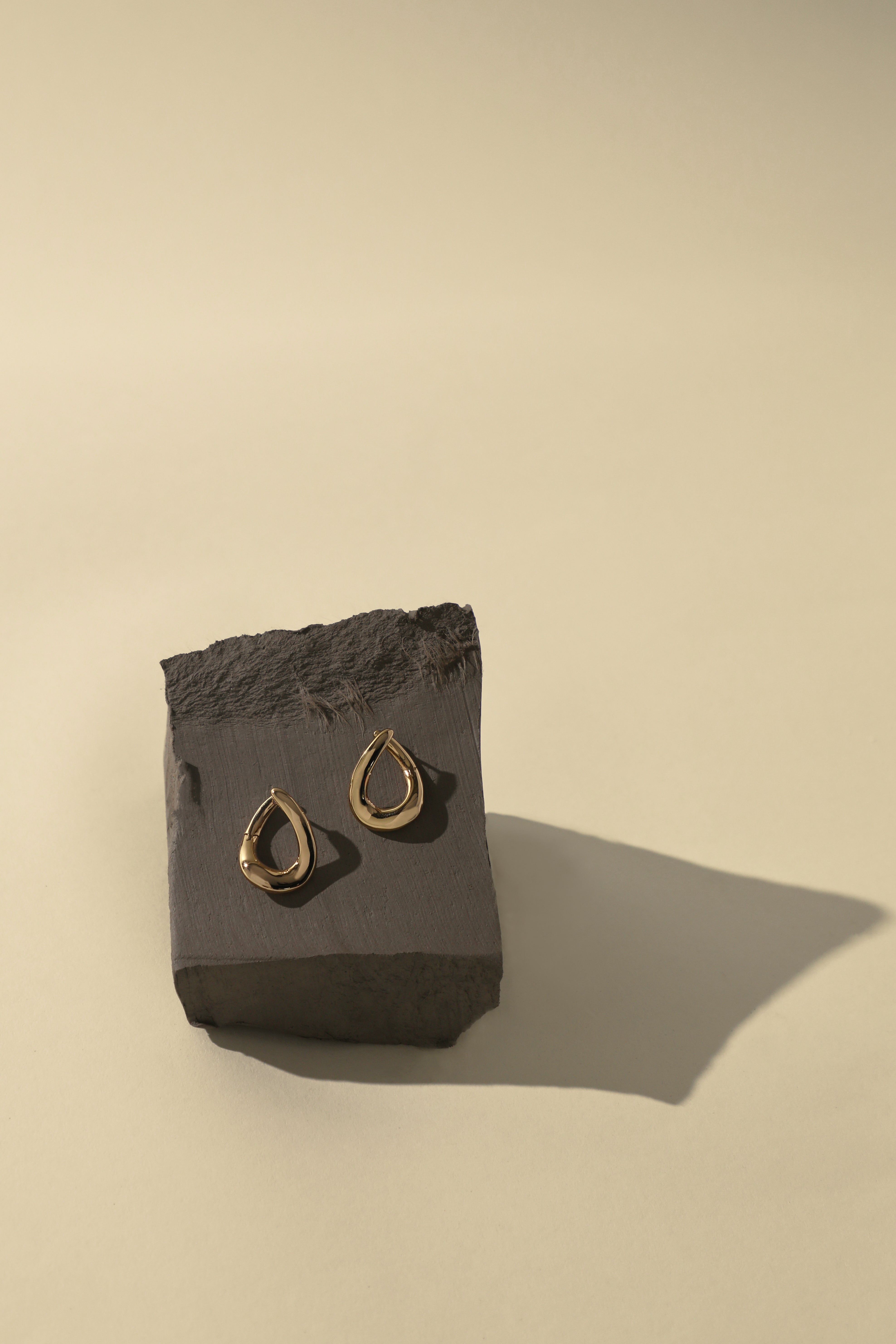 Molten Large Hoops in Gold