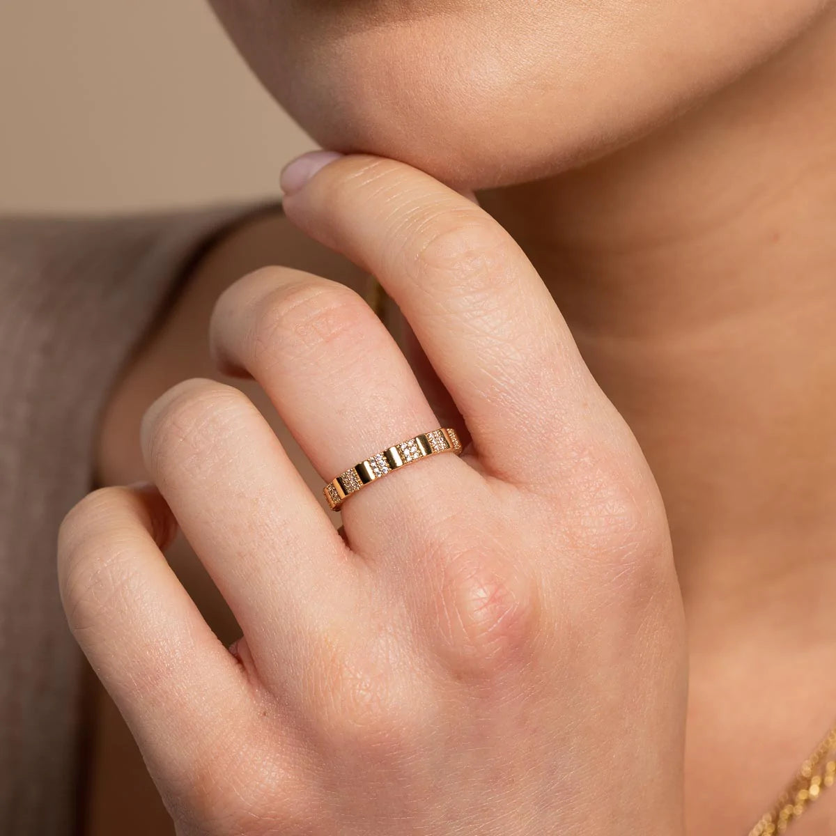 Pleated Crystal Ring in Gold