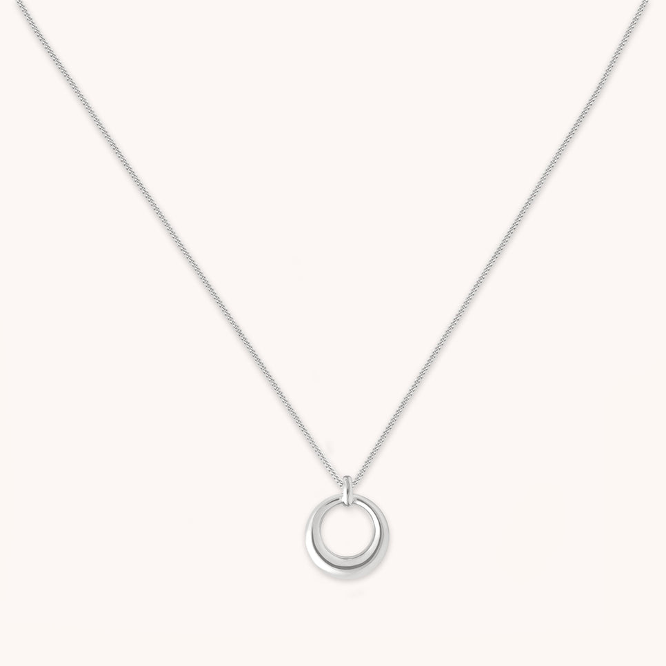 Bold Halo Pendant Necklace in Silver