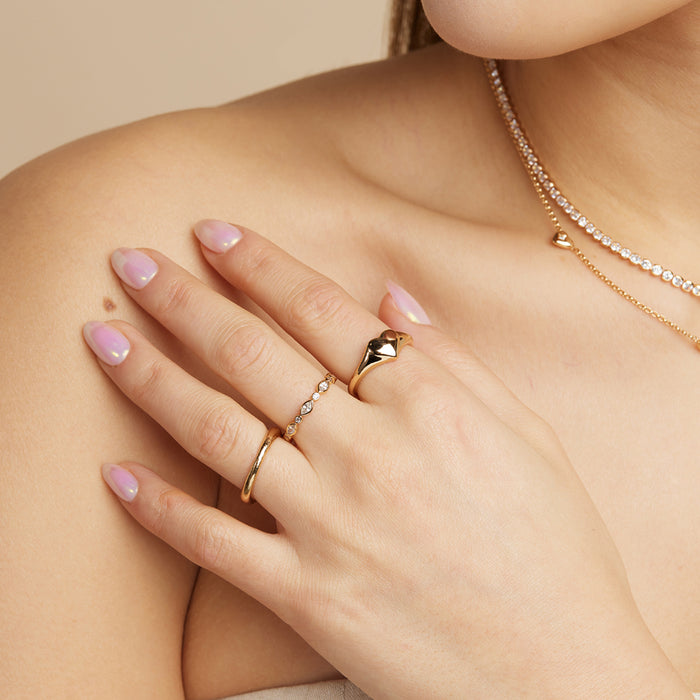 Simple Stacking rings