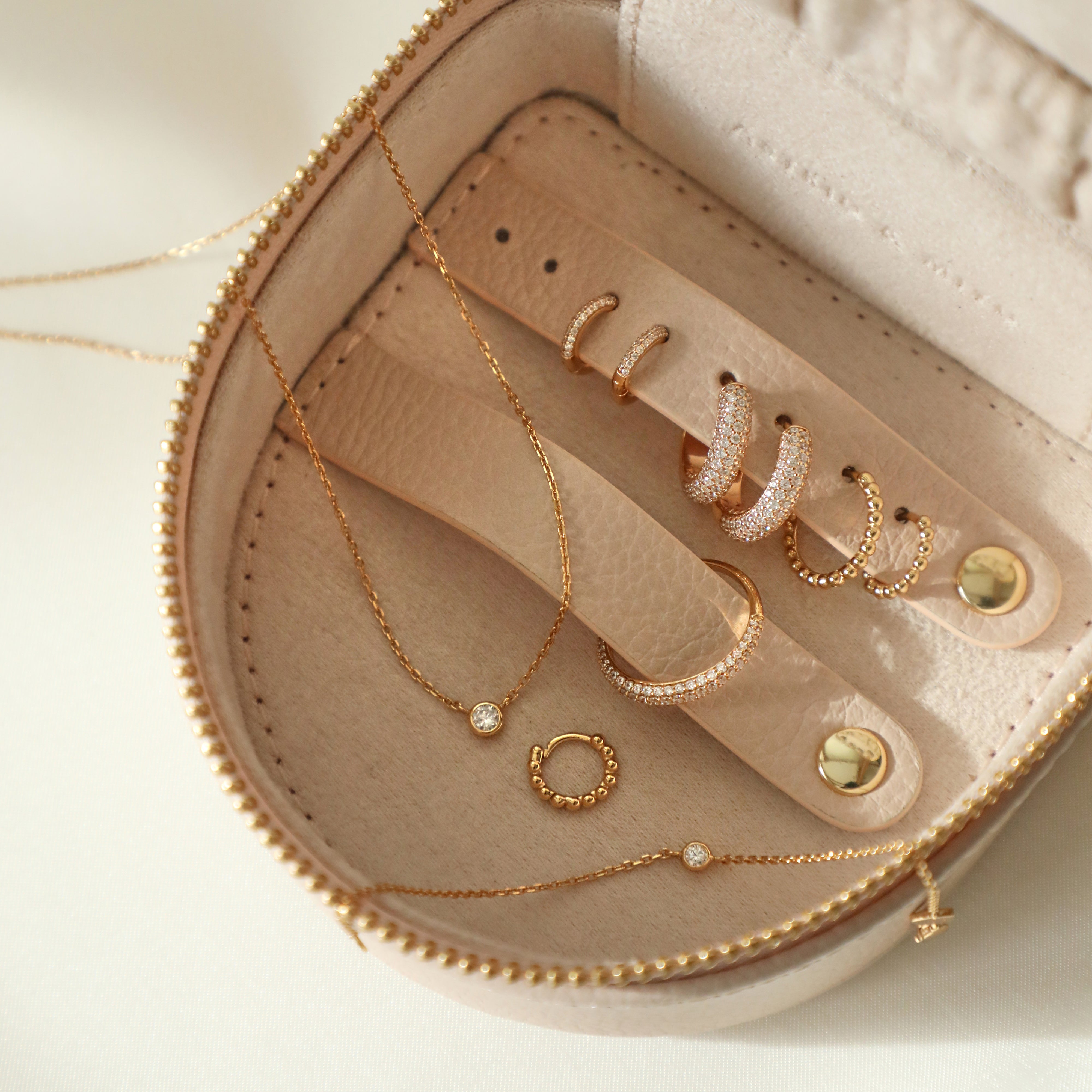 Leather Travel Jewelry Box in Fawn Sand