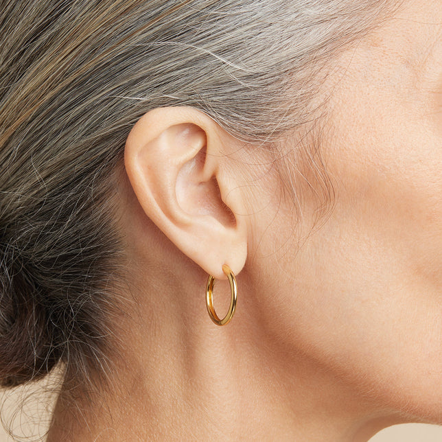 18k Gold Plated Jewellery - Essential Medium Hoops in Gold - Hoop Earrings - Astrid & Miyu