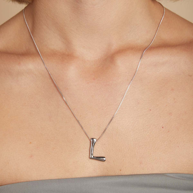 L Initial Bold Pendant Necklace in Silver