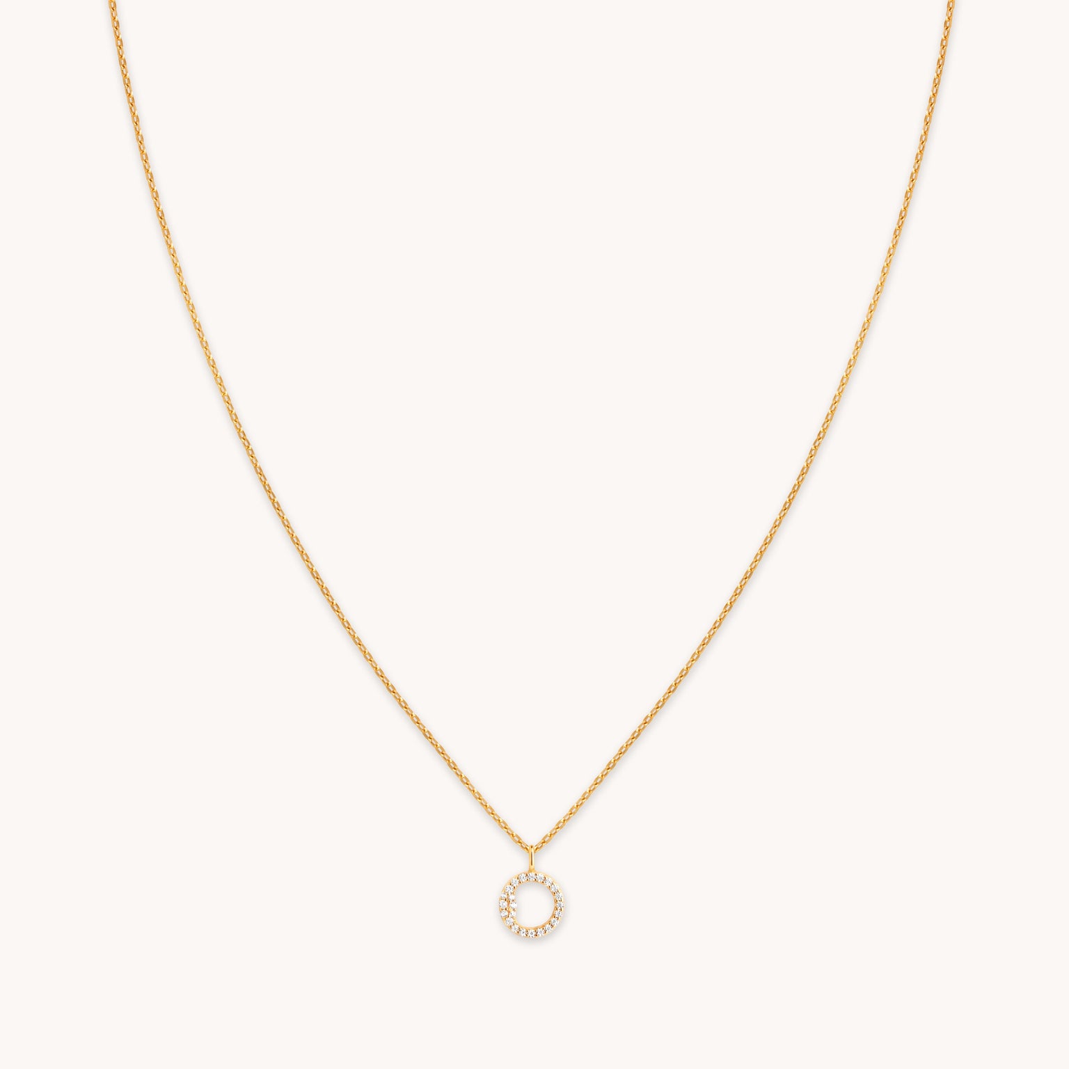 O Initial Pavé Pendant Necklace in Gold