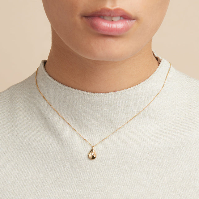 Pear Pendant Necklace in Gold