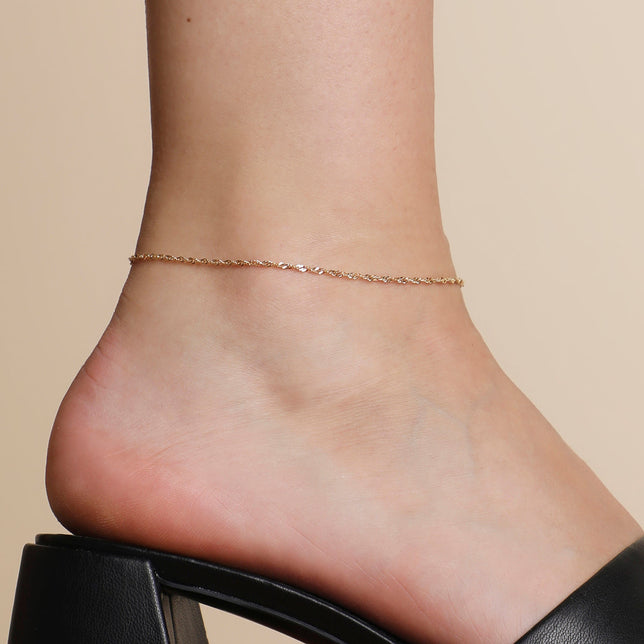 Bold Astrid Chain Anklet in Solid Gold-Astrid &amp; Miyu
