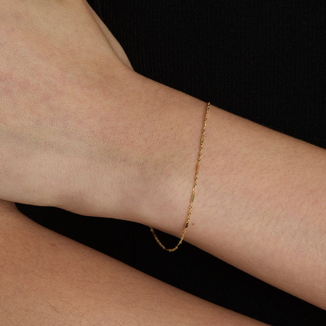 Astrid Story Chain Bracelet in Solid Gold